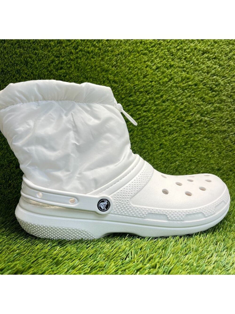 Crocs Classic Lined Neo Puff Mens Size 13 White Outdoor Pull On Boots Shoes